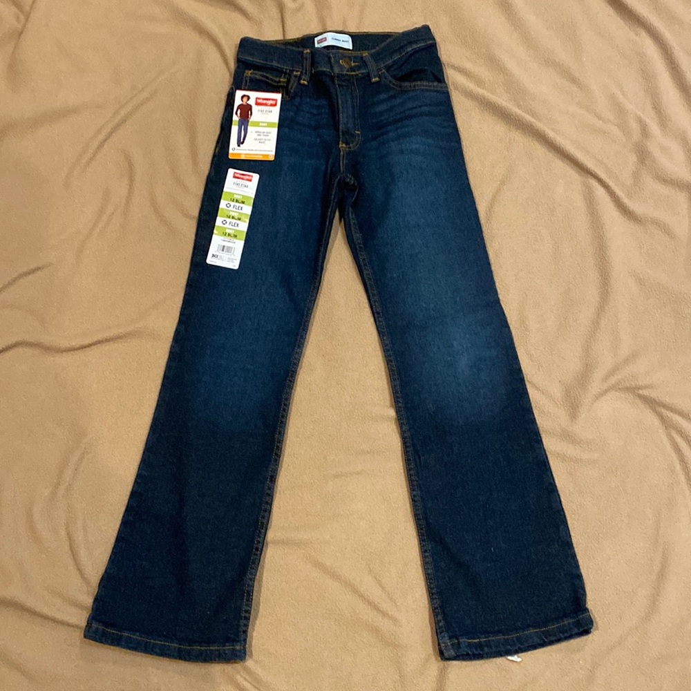 Wrangler Classic Boot cut jeans. Boys size 12 Slim. New with tags.